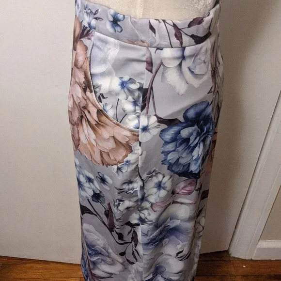 RARE NEW Custom Handmade Pale Blue Peach Purple Floral Pencil Skirt w/ Pockets! - Picture 4 of 9